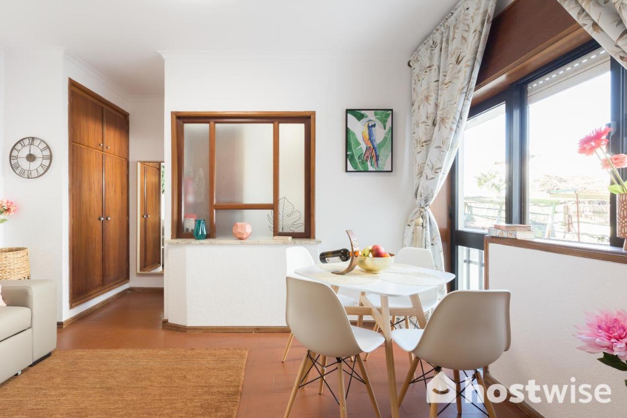 Appartamento Host Wise - Comfy Bright Flats With Netflix OOporto Esterno foto
