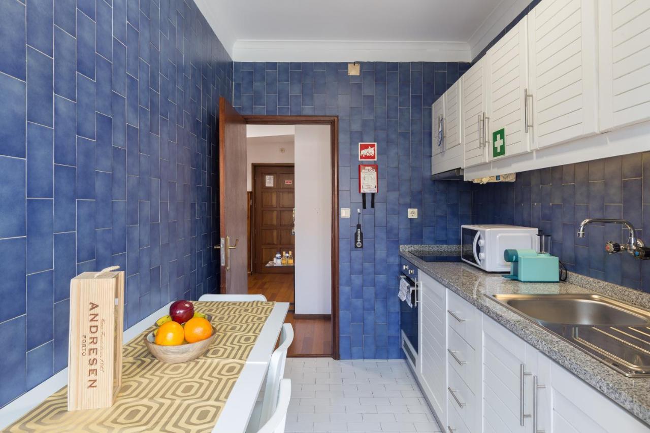 Appartamento Host Wise - Comfy Bright Flats With Netflix OOporto Esterno foto