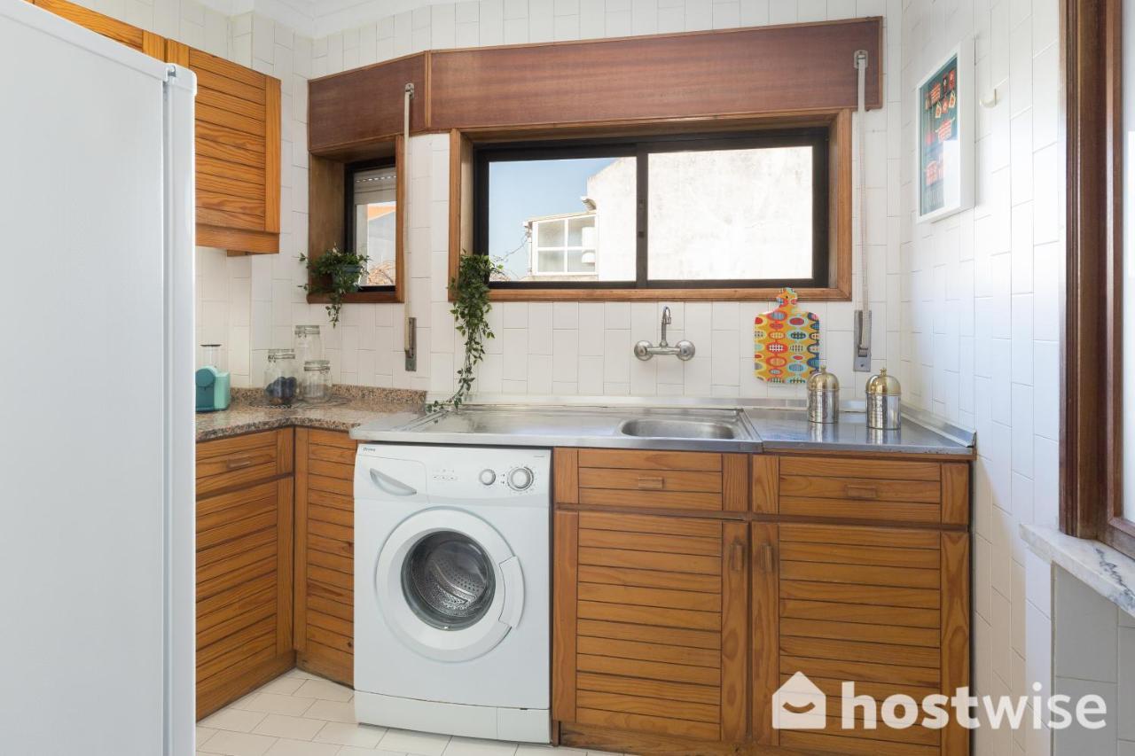 Appartamento Host Wise - Comfy Bright Flats With Netflix OOporto Esterno foto